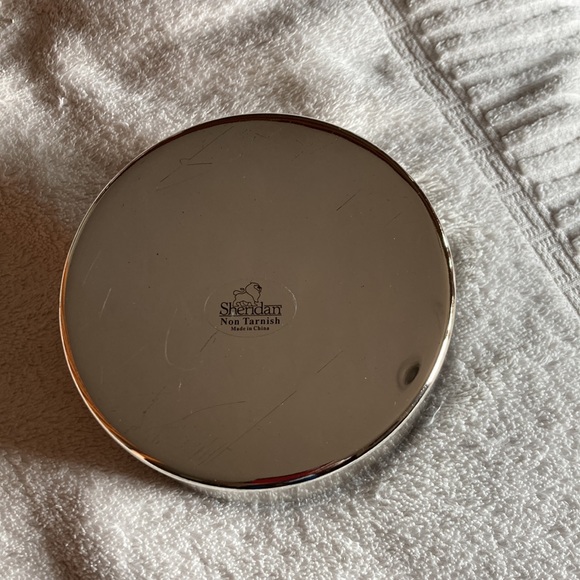 Sheridan jewelry non tarnish jewelry box - Picture 5 of 5